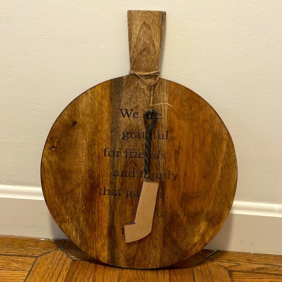 Wood Server Cheeseboard Charcuterie Board with serving utensil - Picture 1 of 5